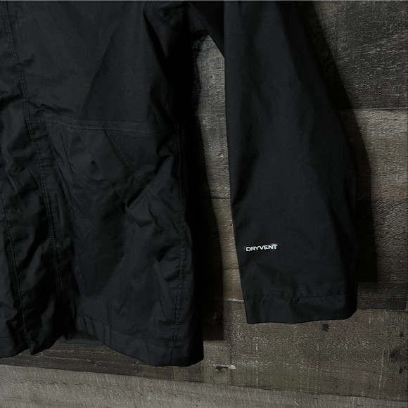 SOLD The North Face Hyvent Rain Jacket Girls Small - Picture 2 of 4